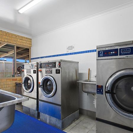 Motel Sunshine Coast Caloundra Zewnętrze zdjęcie